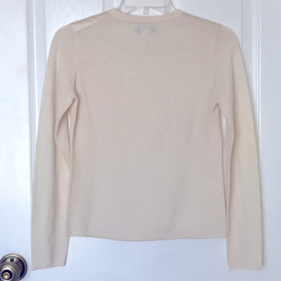 Banana Republic Sweater Merino Wool - Picture 7 of 8